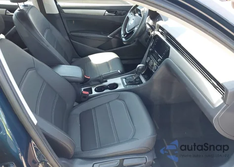 2022 Volkswagen Passat 2.0T Se z USA, uszkodzony, nr VIN 1VWSA7A3XNC009198